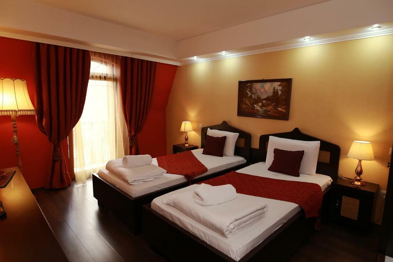 Hotel-Pensiunea Zefir Тимишоара Экстерьер фото