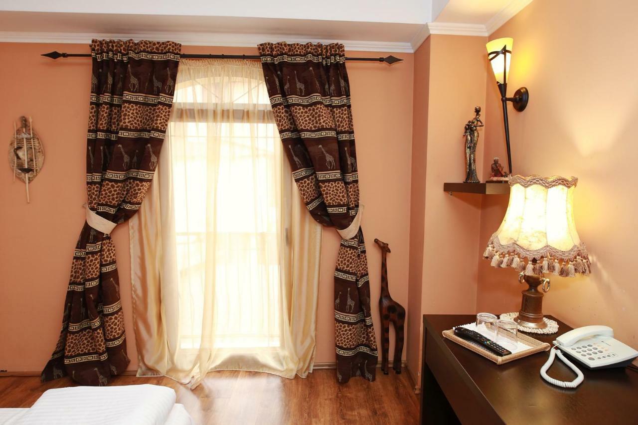 Hotel-Pensiunea Zefir Тимишоара Экстерьер фото