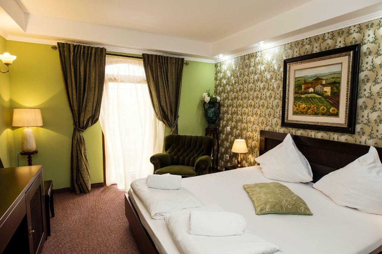 Hotel-Pensiunea Zefir Тимишоара Экстерьер фото